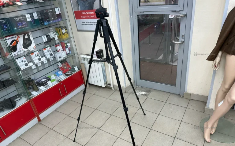 Штатив для фотоаппарата