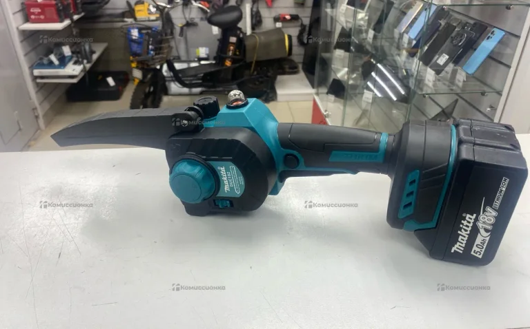 аккумуляторная пила Makita duc182