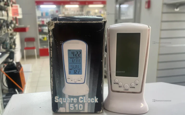 Square Clock 510