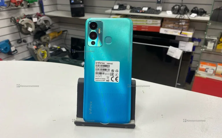 Infinix Hot 12 Play NFC 4/64 ГБ