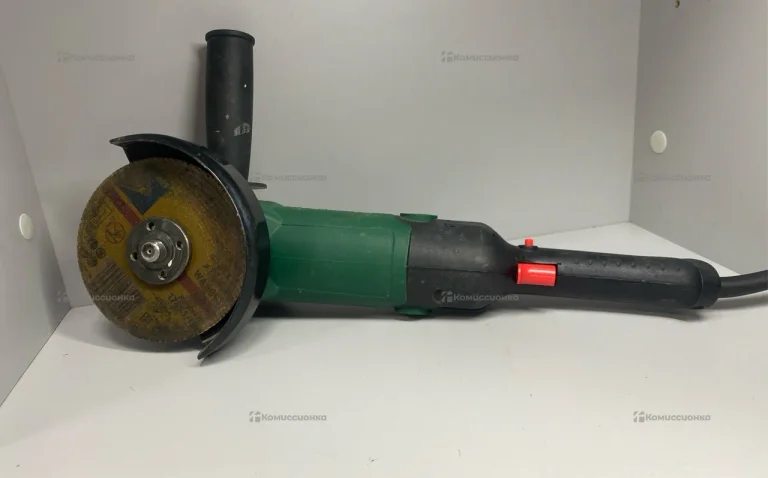 Угловая шлифовальная машина Favourite FG 1000E