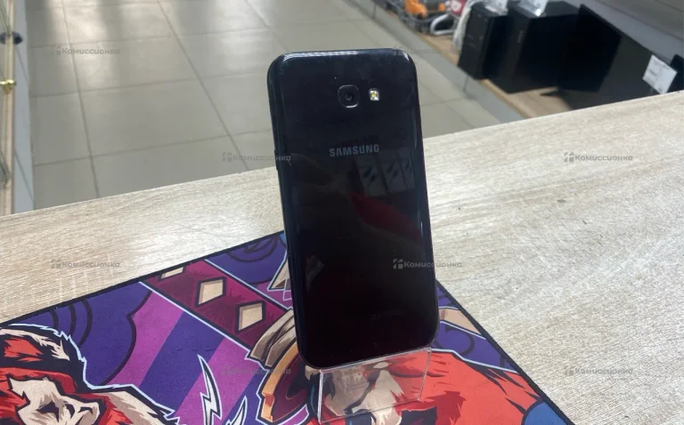 Samsung Galaxy A7 (2017) 3/32 ГБ