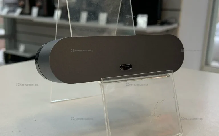 Веб камера Logitech Brio