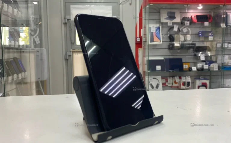 Apple IPhone XR 64Гб