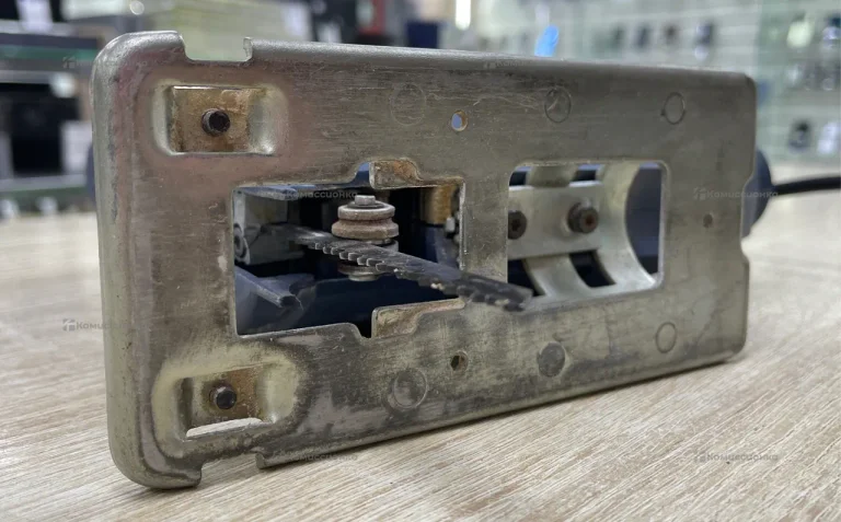 Электролобзик Stern JS65.