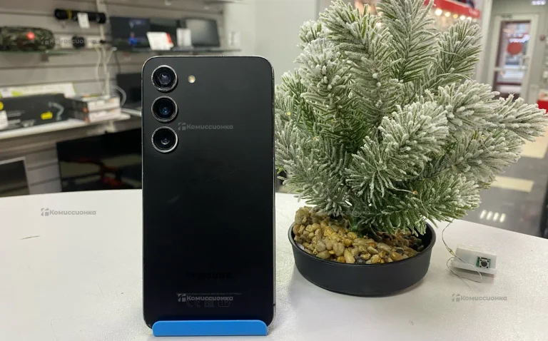 Телефон Samsung Galaxy S23 8/256 ГБ