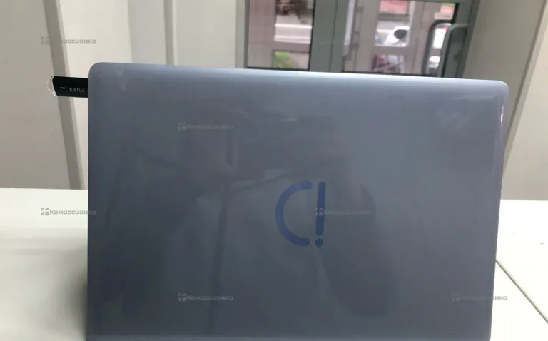 Ноутбук  Default string x133