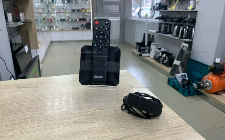 Цифровая ТВ приставка SMUX box a1