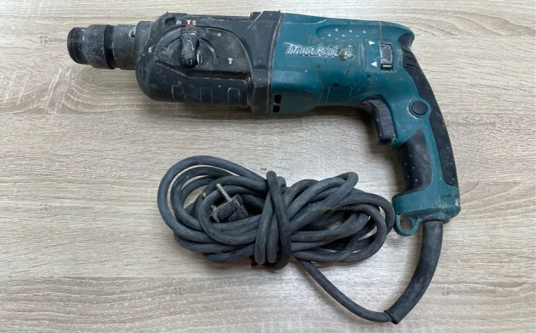 Перфоратор makita HR2470