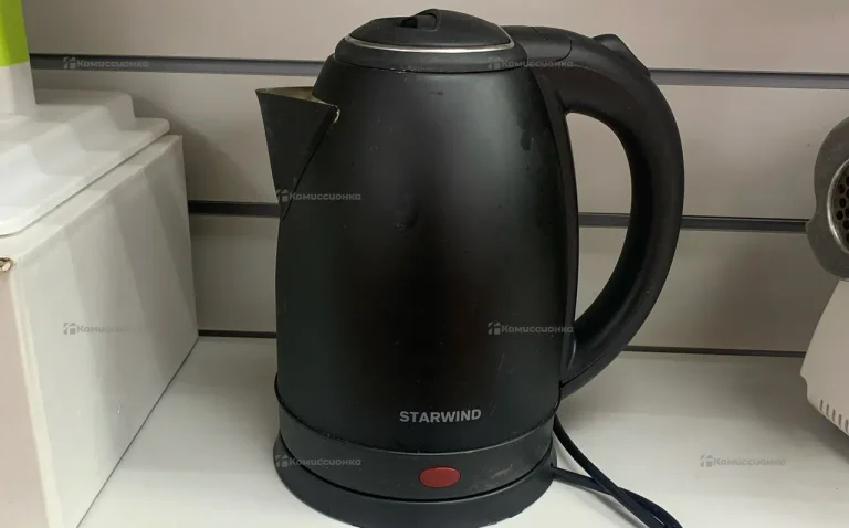 Электрический чайник STARWIND SKS2051