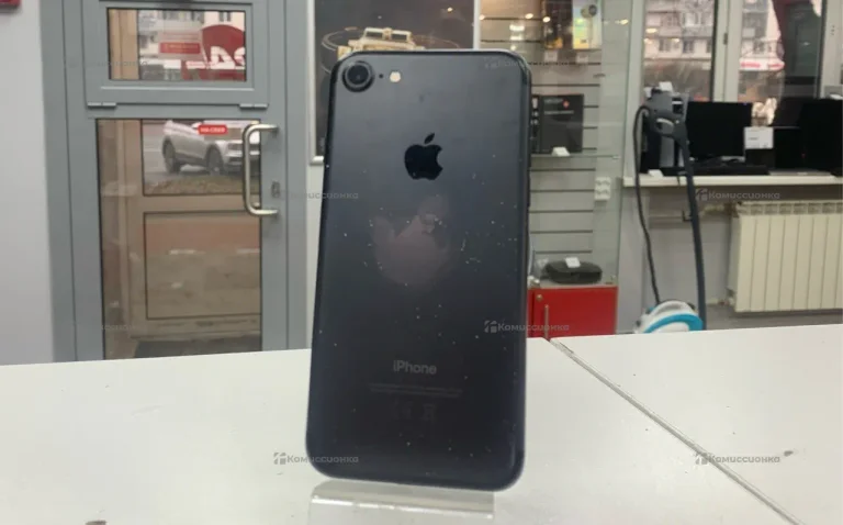 Apple iPhone 7 2/32 ГБ