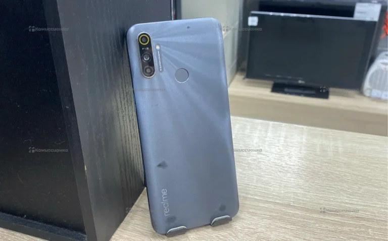 Realme C3 3/64 ГБ
