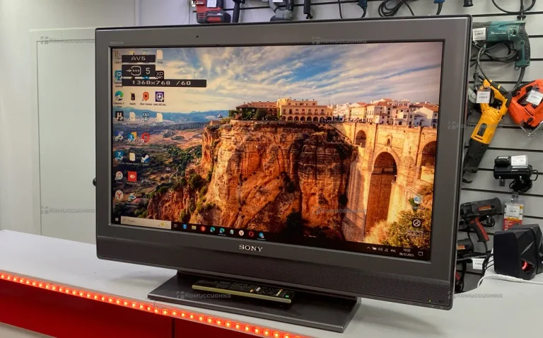 Телевизор Sony KDL-32P3020