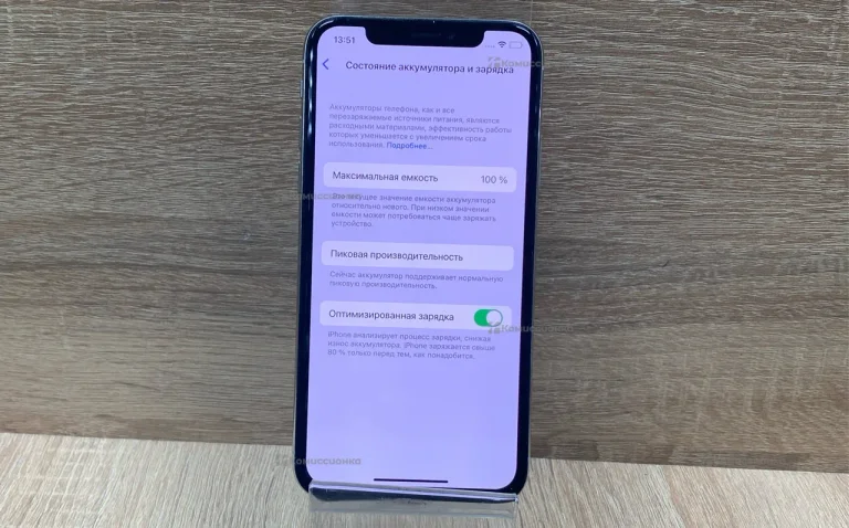Apple iPhone X 3/64 ГБ