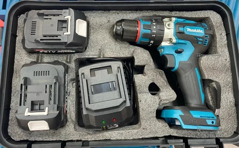 шуруповерт Makita