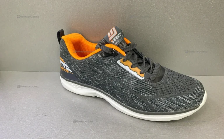 Кроссовки Seek 45р