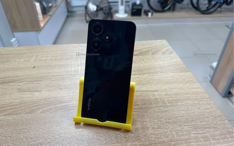 Infinix Hot 30 Play 8/128 ГБ