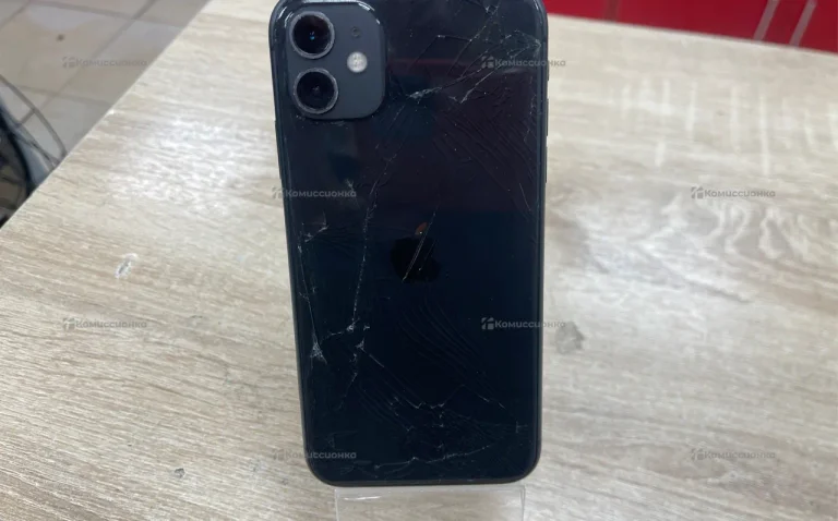 Apple iPhone 11 4/64 ГБ