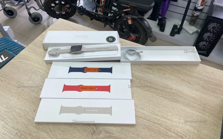 Часы Apple Watch 7 45mm