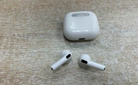 Наушники Apple AirPods 4