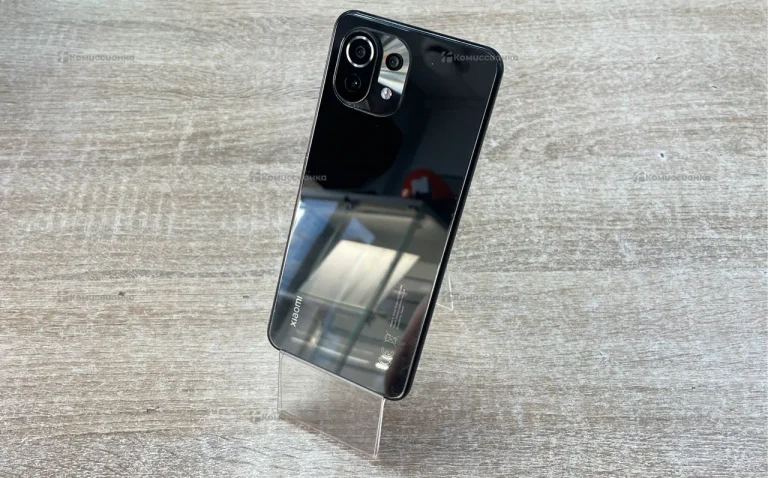 Xiaomi Mi 11 Lite 8/128 ГБ