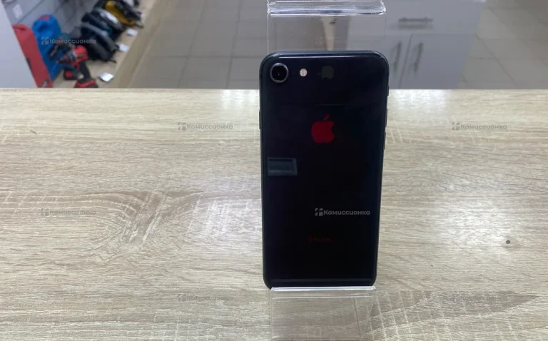 Apple iPhone 8 2/64 ГБ