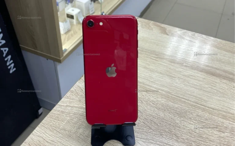 Apple iPhone SE (2020) 3/128 ГБ