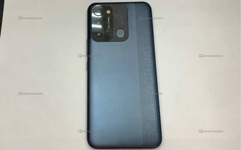 Tecno Spark 8C 4/64 ГБ