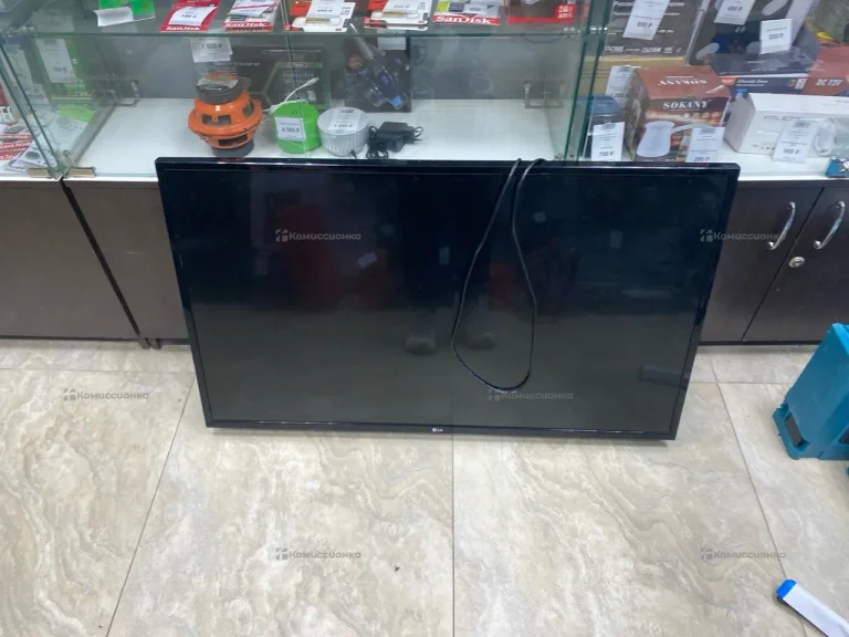 Телевизор LG 43LH570 LG