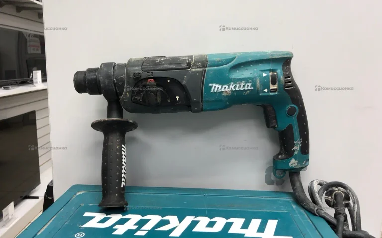 перфаратор makita HR2470