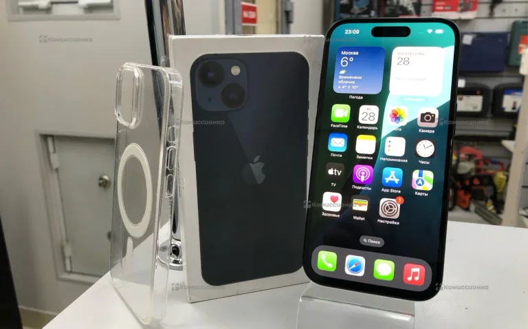 Apple iPhone 15 6/256 ГБ