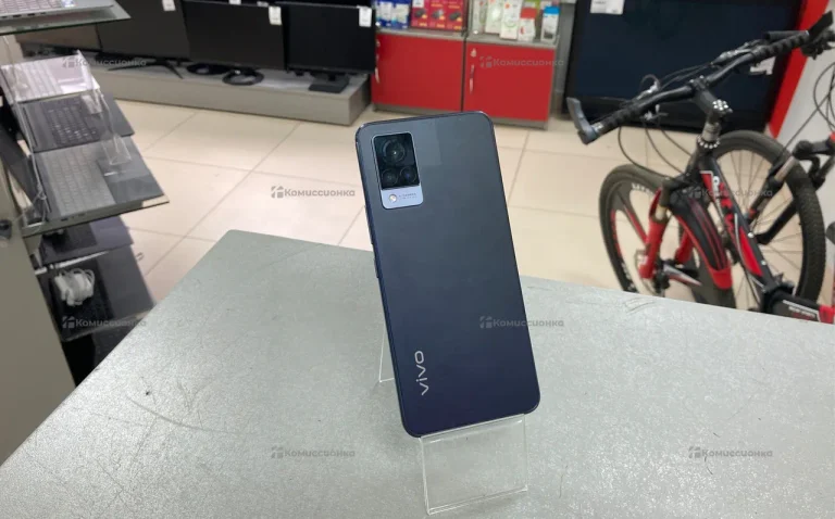 Vivo V21 8/256 ГБ