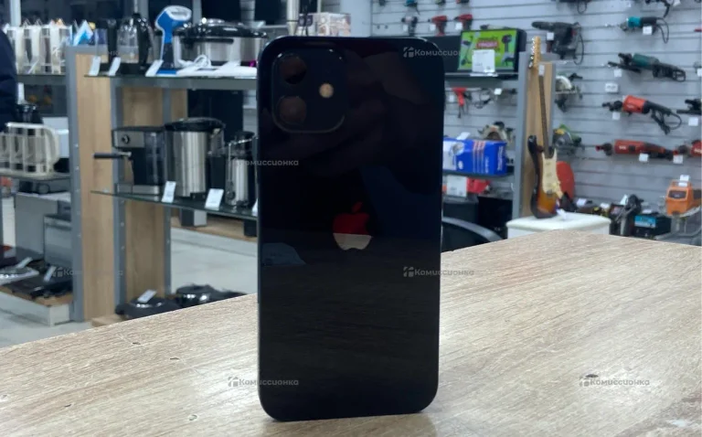 Apple iPhone 12 4/64 ГБ