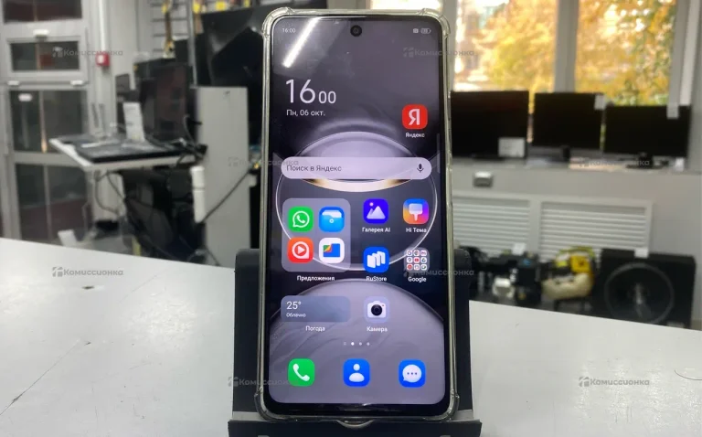 Tecno spark 30 4/128.