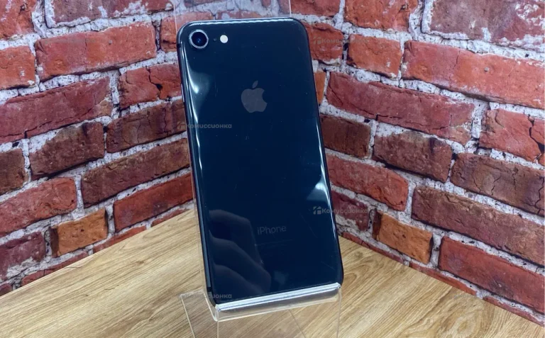 Apple IPhone 8 64Gb