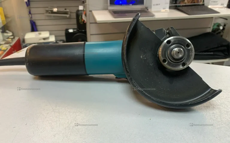 УШМ Makita 9555HN