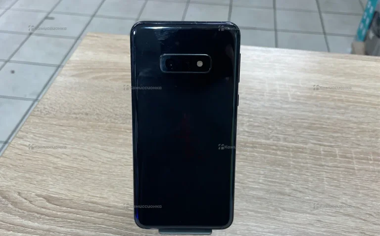 Samsung Galaxy S10e 8/128 ГБ