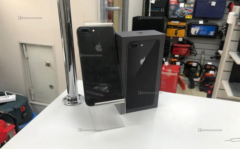 Apple iPhone 8 Plus 3/64 ГБ