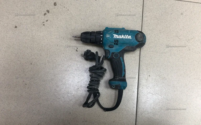 Сетевая дрель-шуруповерт Makita DF0300