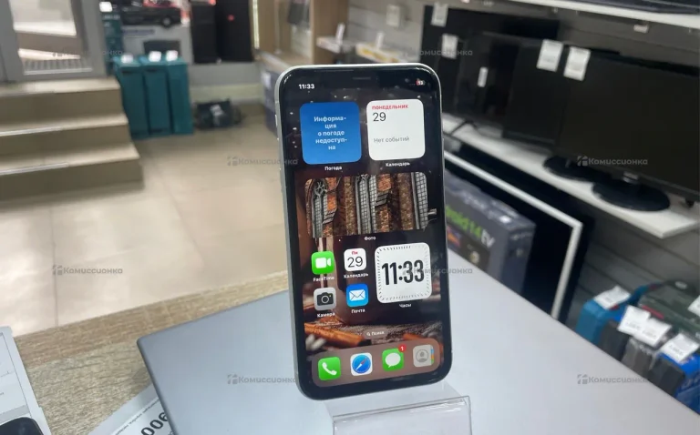 Apple iPhone XR 3/64 ГБ