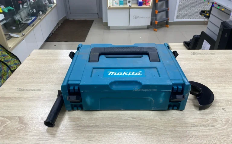 Makita 2 в 1 УШМ и Шуруповерт