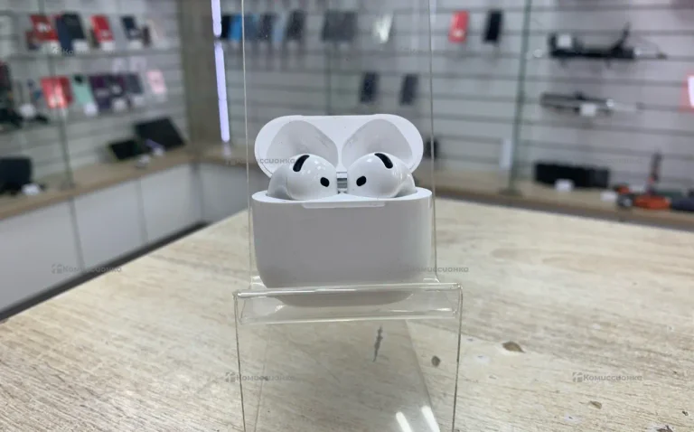 Наушники AirPods 4