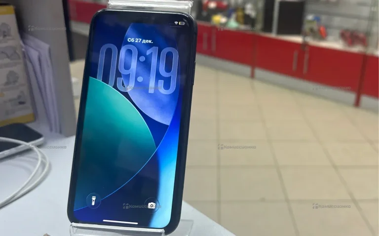 Apple iPhone 11 4/64 ГБ