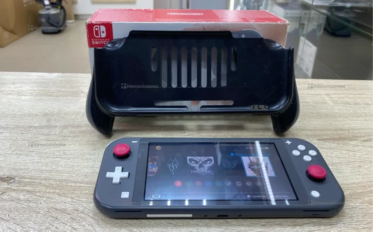 Приставка Nintendo Switch Lite