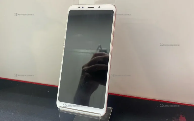 Телефон Xiaomi Redmi 5 plus 32