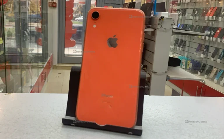 Apple IPhone XR 64 gb.