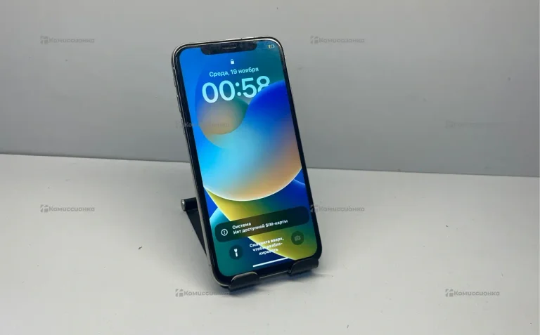 Apple iPhone X 3/64 ГБ