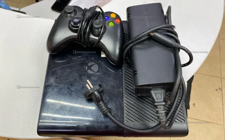 Приставка Xbox 360 «Прошитая».