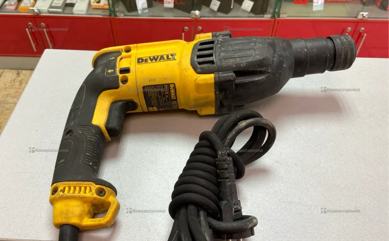 Перфоратор Dewalt D25133