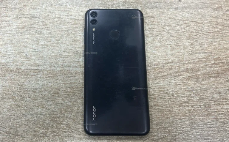 Honor 8C 3/32 ГБ